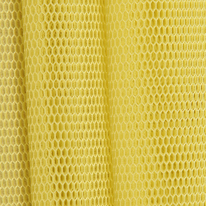 Hafıza 4mm 3D Mesh Malzemesi Polyester Mesh Kumaş Yüksek solunumlu 4